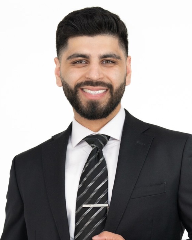 Khuzaima Durrani headshot